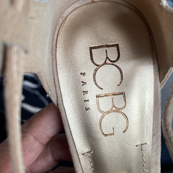 Camel suede and dazzle heels - Picture 6 of 9